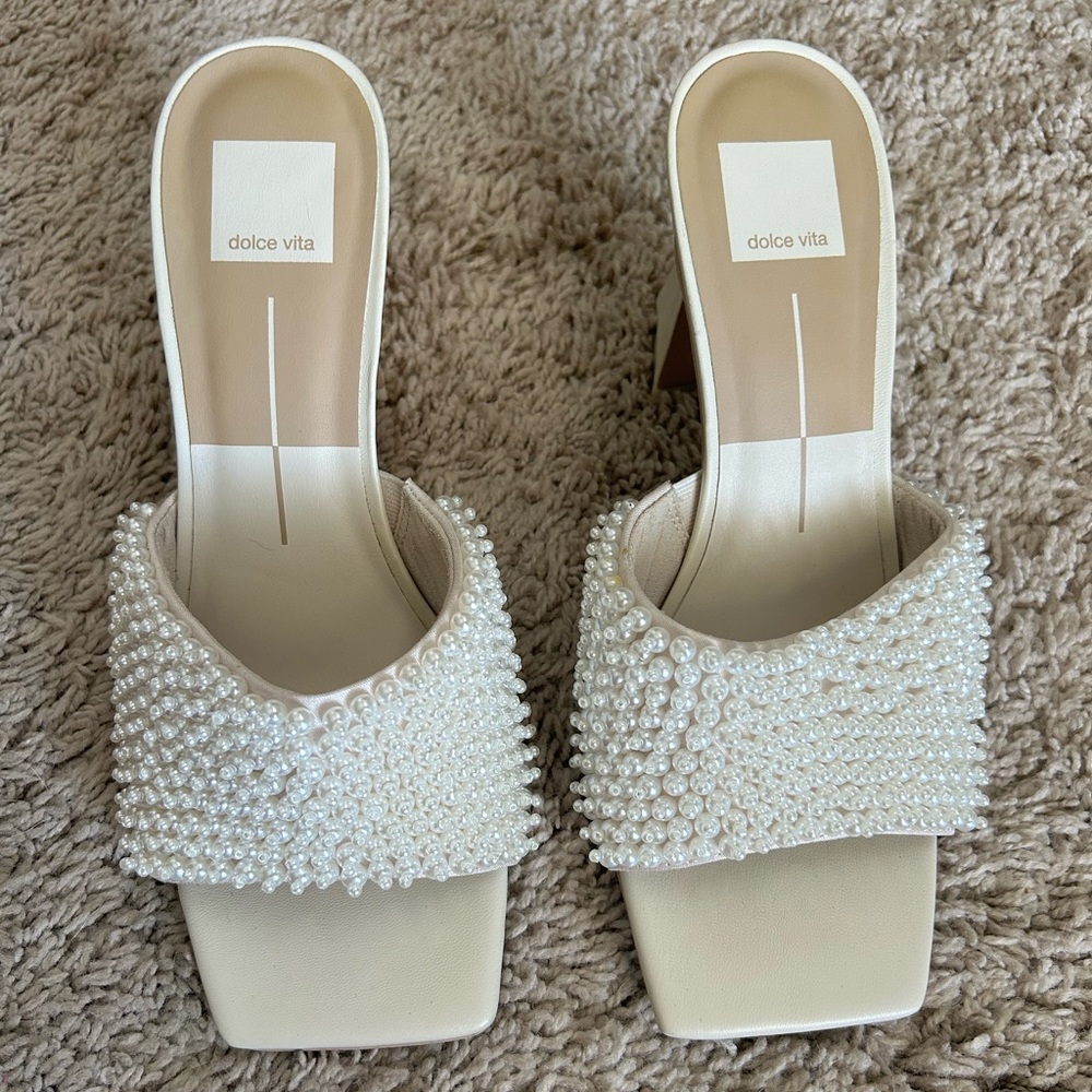 Dolce Vita Women's Ivory Pearl Heels